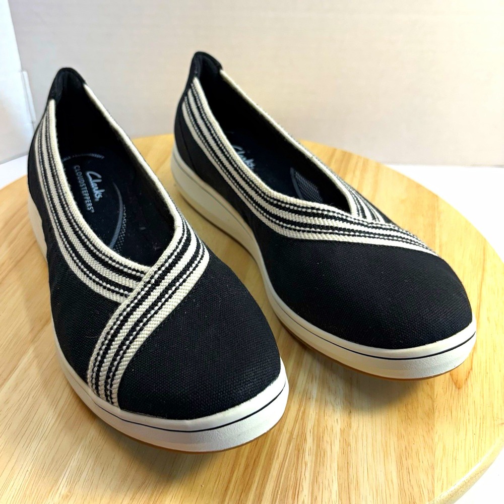 Clarks Cloudsteppers BreezeSky Air Black Striped Slip On Flats 9.5W 261815885070